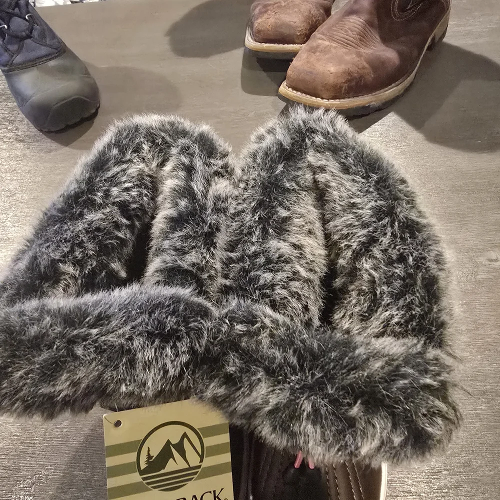 NWT Tamarack girls' Youth winter snow boots Sz 12